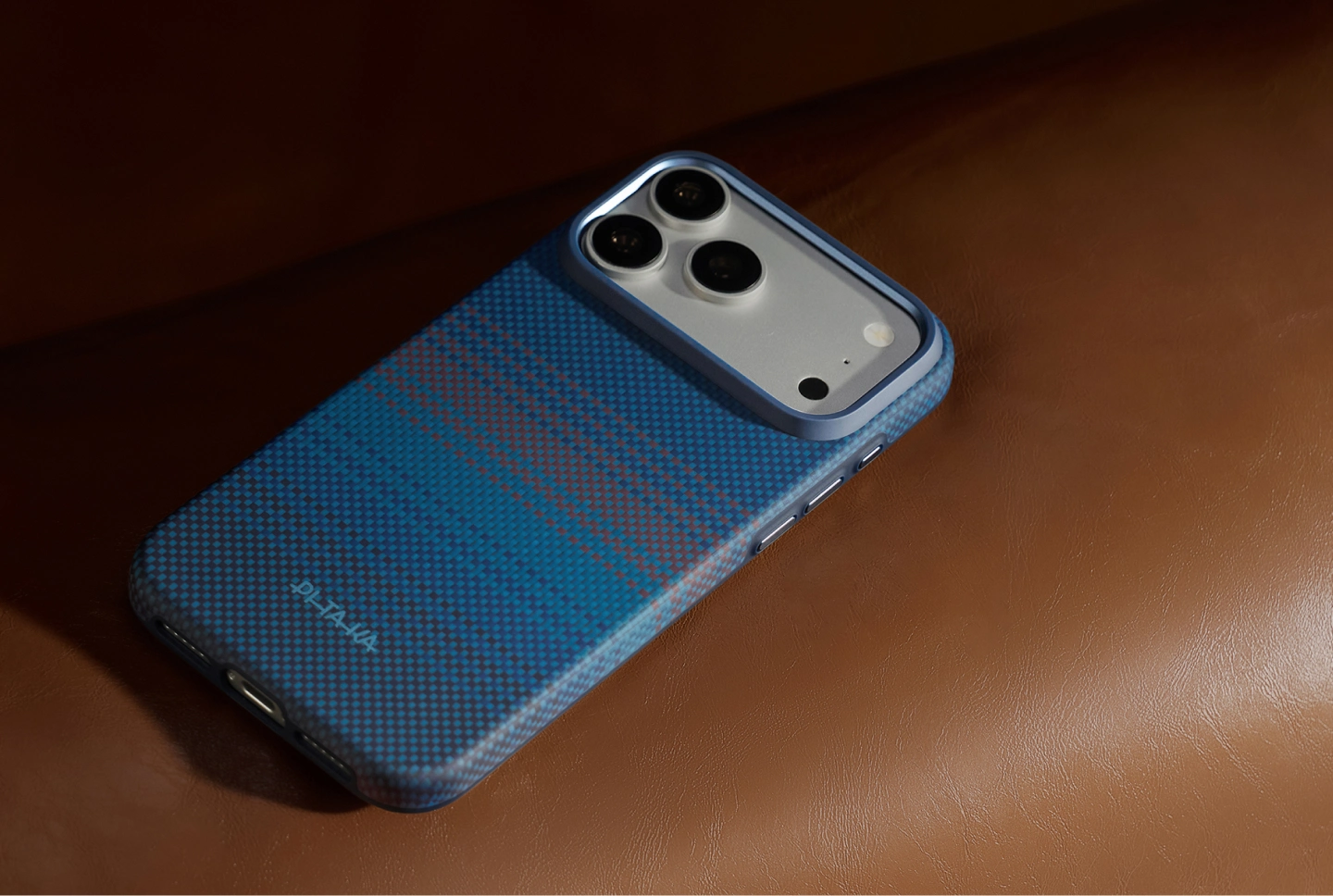 1001 Nights Summa Case for iPhone 18 detail