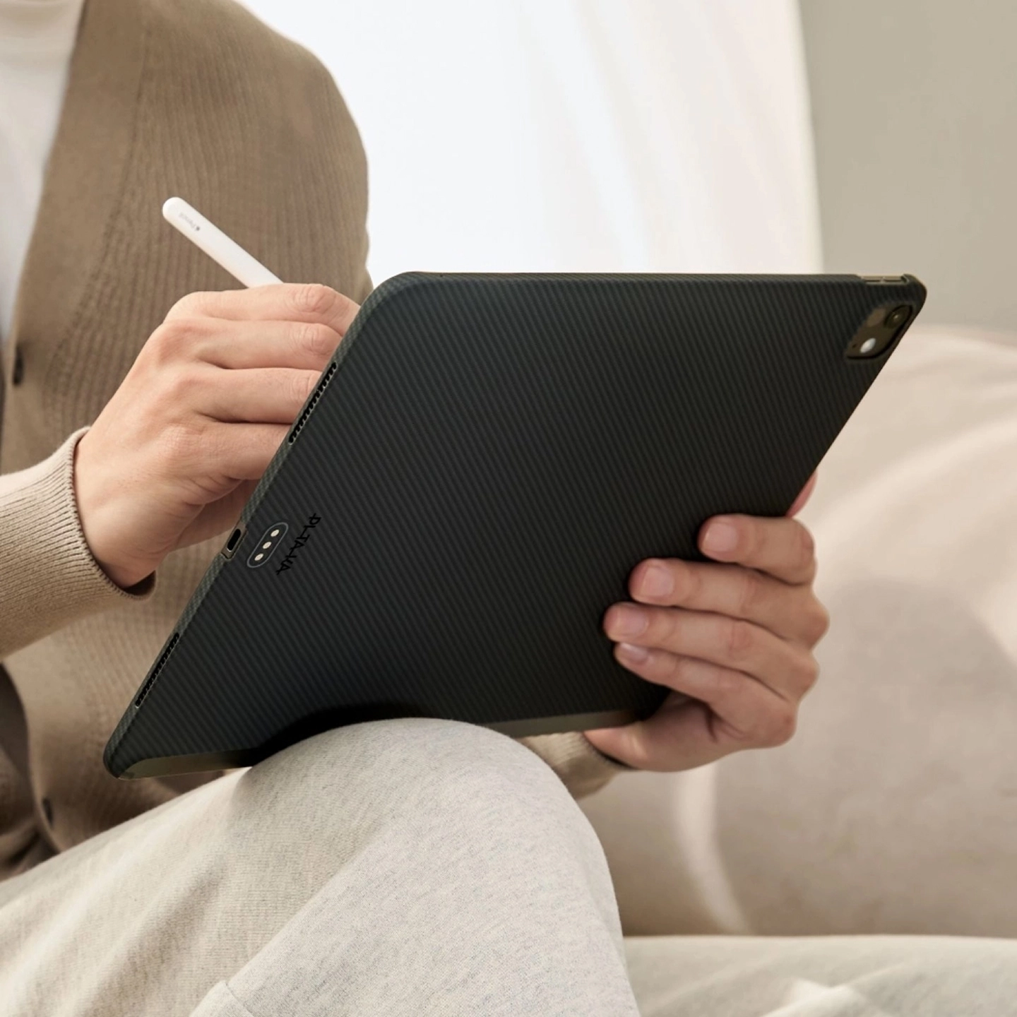 Air Case for iPad Pro Series| PITAKA | PITAKA
