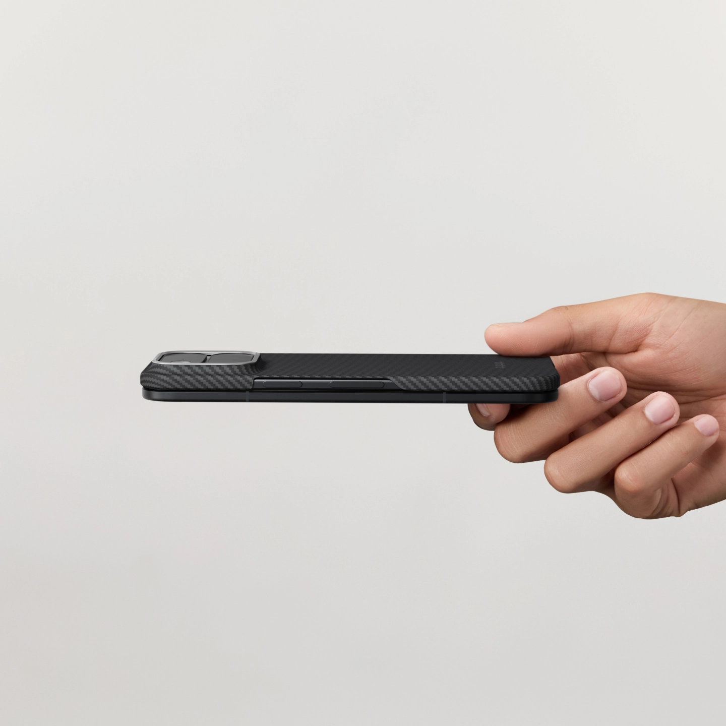 PITAKA slim and lightweight phone case