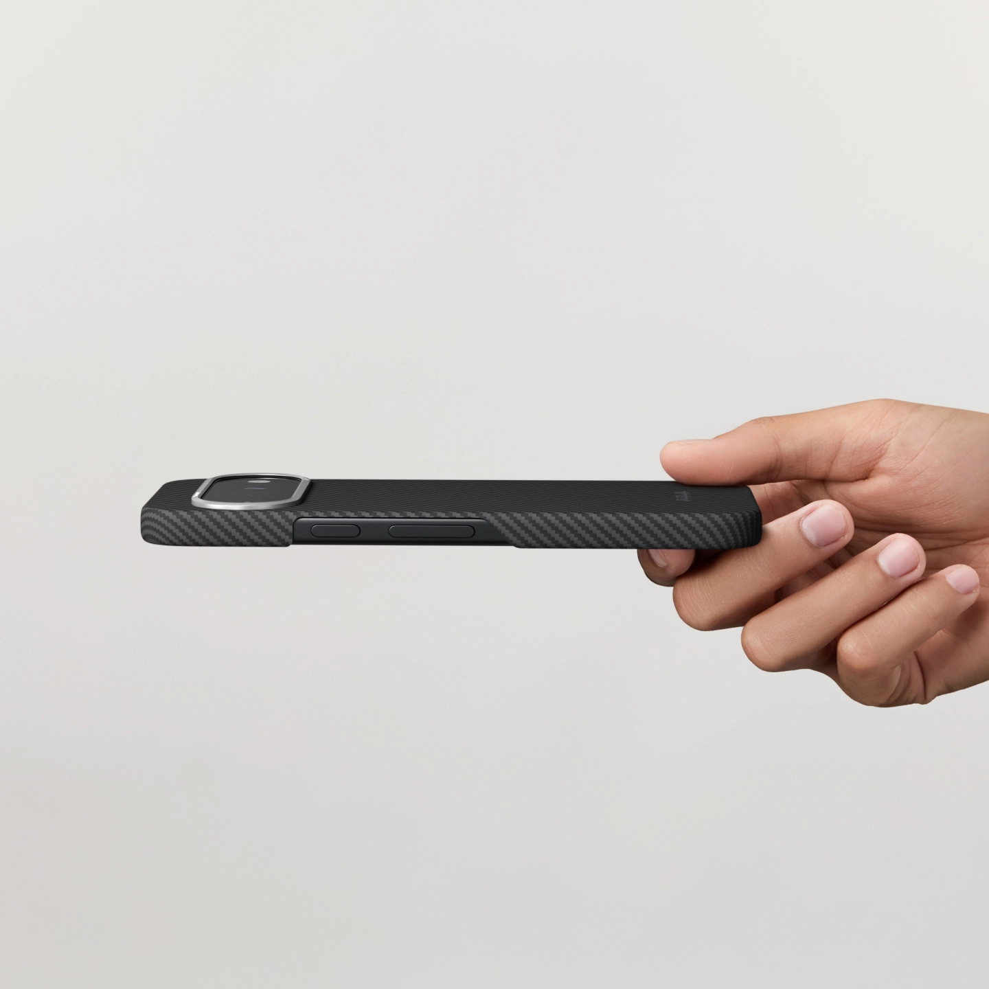 PITAKA slim and lightweight phone case