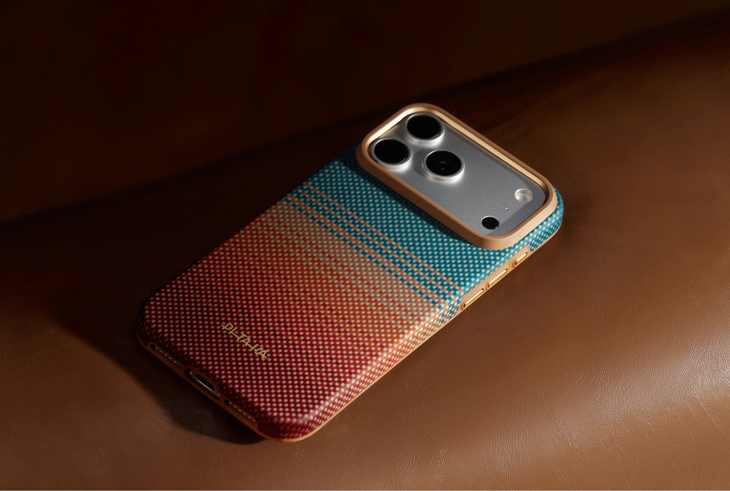 California Dream Summa Case for iPhone 18 detail