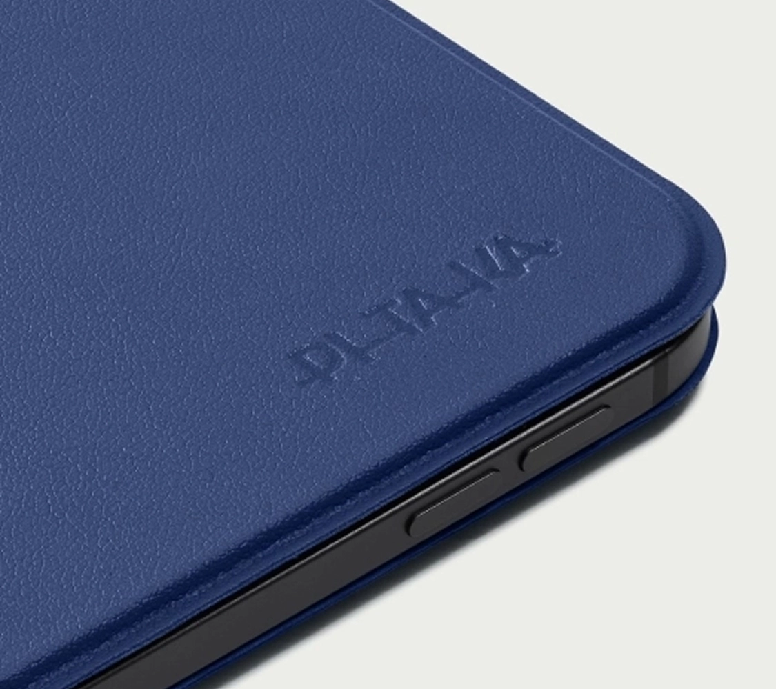 PU leather offers an excellent texture and grip.