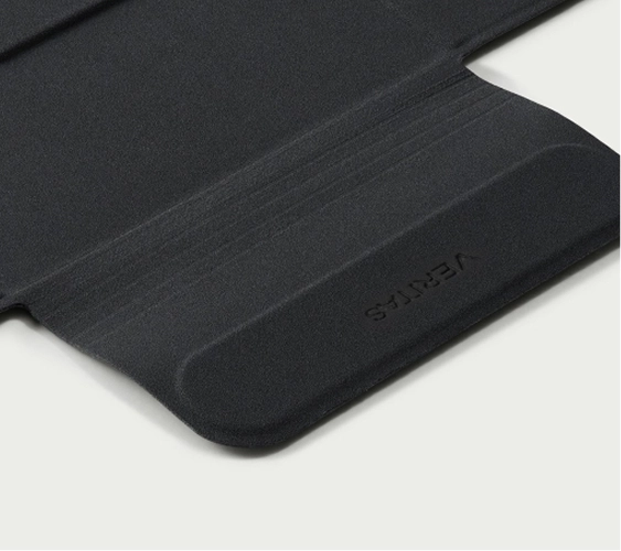 Internal microfiber cloth protects the back of your iPad.