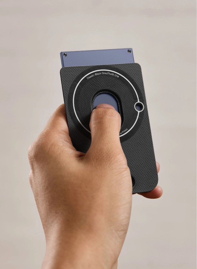 Plaud Note sliding out through the push-hole