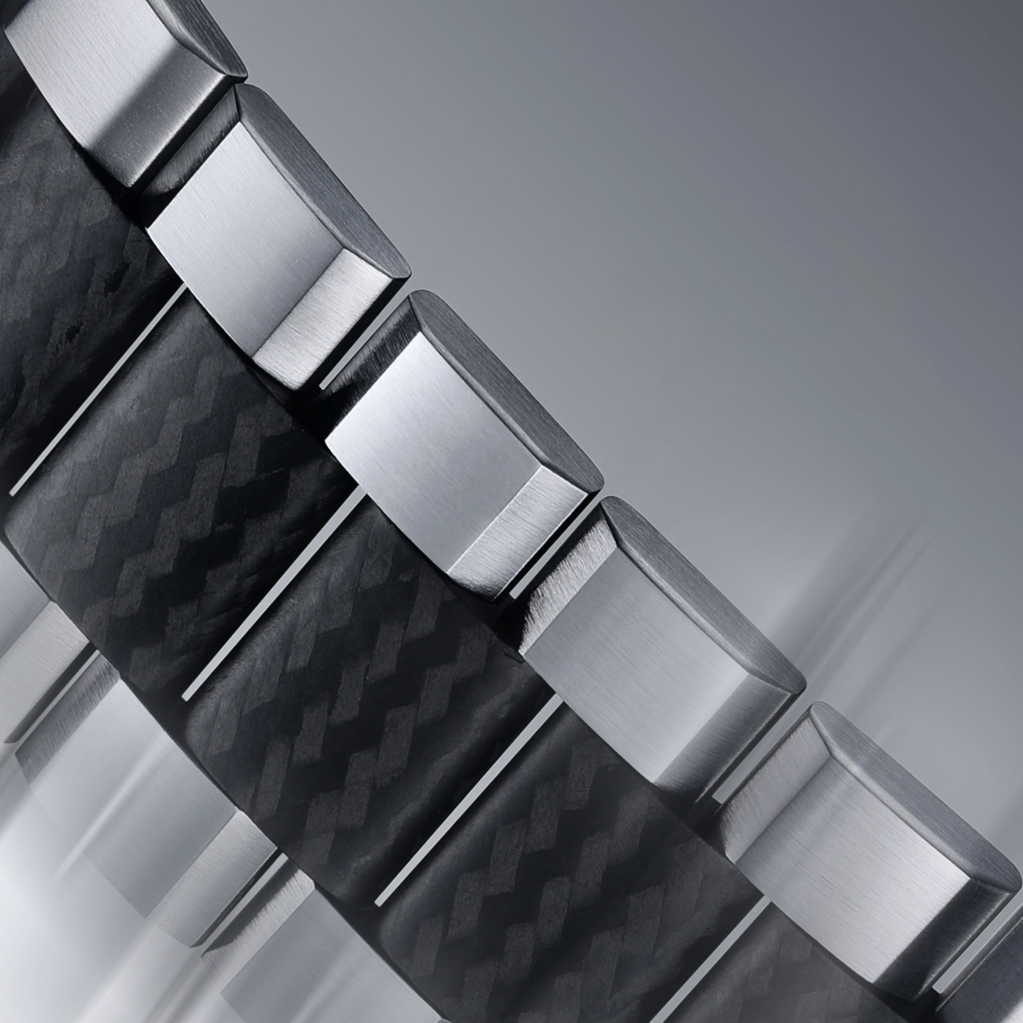 316L stainless steel links with woven carbon fiber