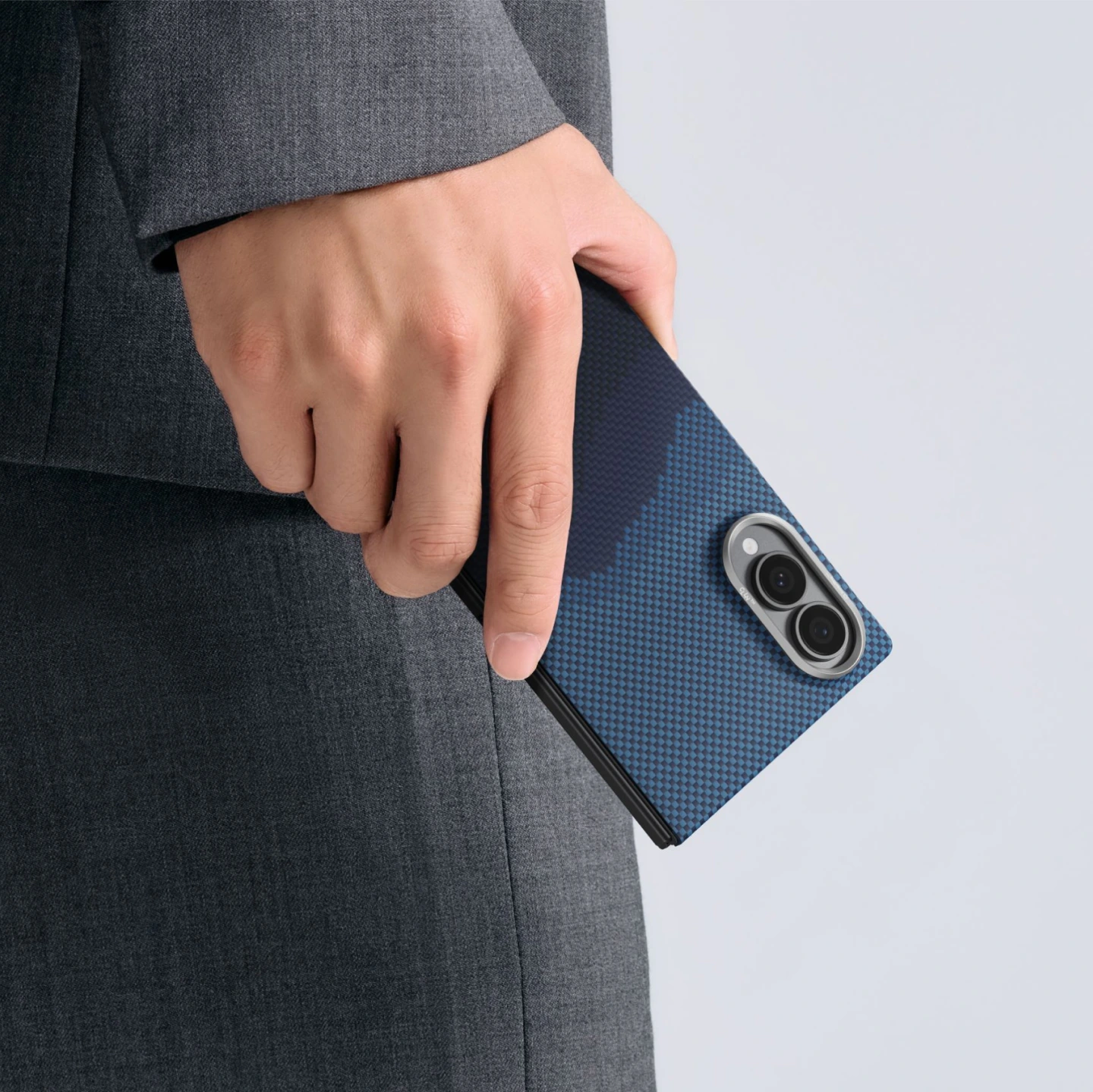 Starpeak Over the Horizon Edge Case lifestyle