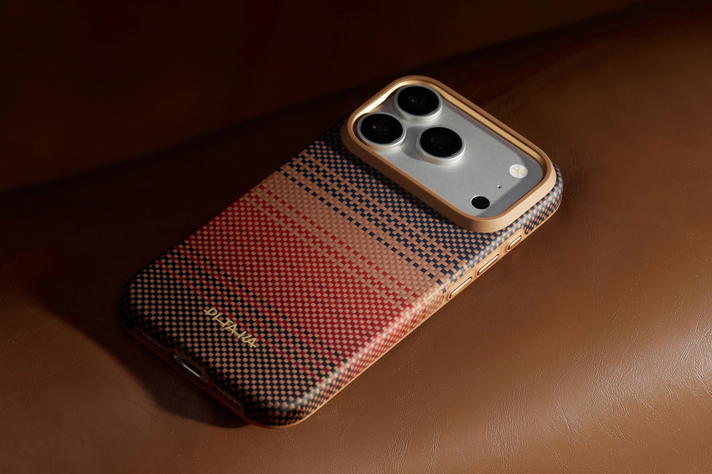 Sunset Summa Case for iPhone 18 detail