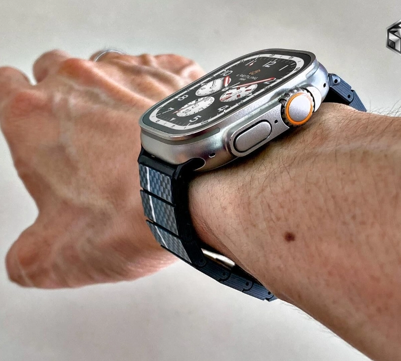 Carbon Fiber Apple Watch Band shared by world.timedesign